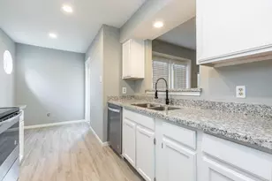 14600 Fonmeadow Dr, Houston, TX 77035 - Photo 21