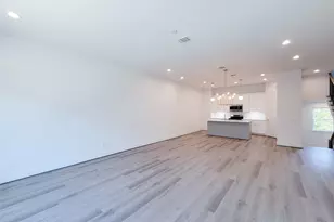 7705 Earl Rudder Wy, Houston, TX 77055 - Photo 27