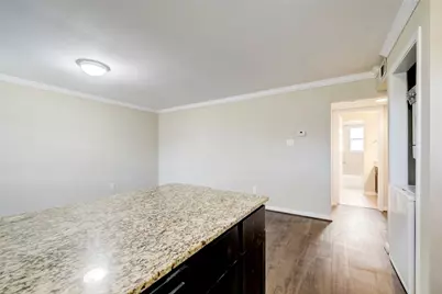 1600 W T C Jester Boulevard #94, Houston, TX 77008 - Photo 5