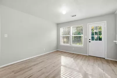 10832 Royal Forest Drive, Conroe, TX 77303 - Photo 15