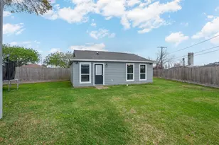 2209 Patricia Ln, Port Neches, TX 77651 - Photo 23