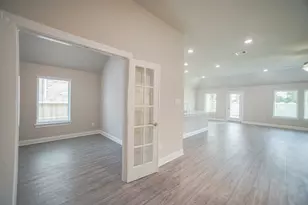 17112 Coneflower Pl, Conroe, TX 77385 - Photo 11