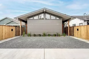 907 Kern St, Houston, TX 77009 - Photo 1