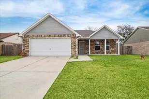7907 Breda Dr, Baytown, TX 77521 - Photo 1