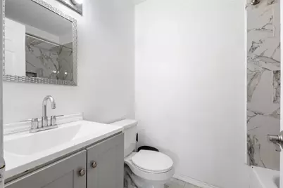 8611 Amblewood Drive, Houston, TX 77099 - Photo 19