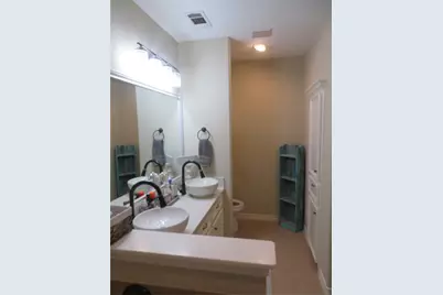 422 E Hunting Tower Run, Conroe, TX 77316 - Photo 13