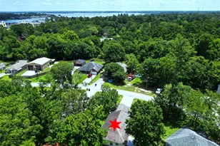 422 E Hunting Tower Run, Conroe, TX 77316 - Photo 49