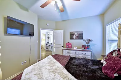 422 E Hunting Tower Run, Conroe, TX 77316 - Photo 25