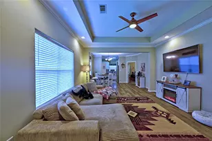 422 E Hunting Tower Run, Conroe, TX 77316 - Photo 7