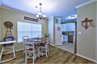 422 E Hunting Tower Run, Conroe, TX 77316 - Photo 9