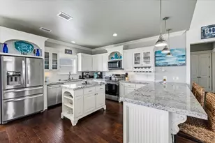 839 Eastview, Crystal Beach, TX 77650 - Photo 15