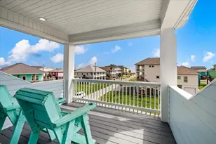 839 Eastview, Crystal Beach, TX 77650 - Photo 35