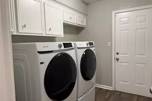 2234 Woodland Springs St, Houston, TX 77077 - Photo 11
