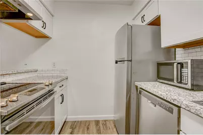 3131 Cummins Street #14, Houston, TX 77027 - Photo 5