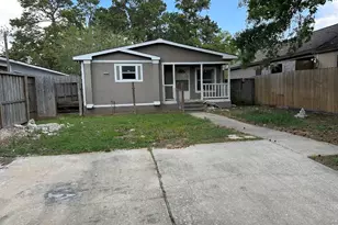 12011 Greencanyon Dr, Houston, TX 77044 - Photo 1