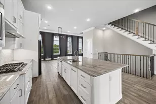 3606 Somerset York Ln, Houston, TX 77055 - Photo 5
