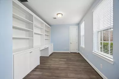 3606 Somerset York Lane, Houston, TX 77055 - Photo 17