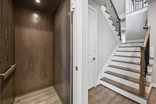 3606 Somerset York Ln, Houston, TX 77055 - Photo 21