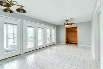 127 Bastrop Bayou Drive, Angleton, TX 77515 - Photo 21