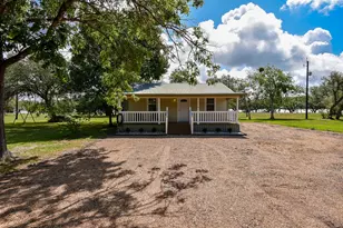 1678 Bayview Dr, Palacios, TX 77465 - Photo 5