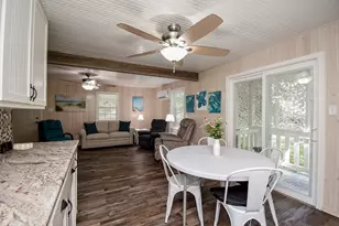 1678 Bayview Dr, Palacios, TX 77465 - Photo 21
