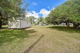 1678 Bayview Dr, Palacios, TX 77465 - Photo 45