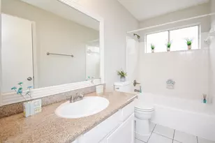 16806 Red Gully Dr, Sugar Land, TX 77498 - Photo 17