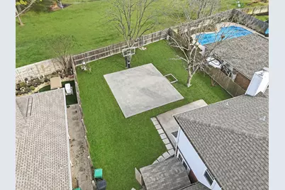 8826 Burleson Court, Houston, TX 77064 - Photo 35