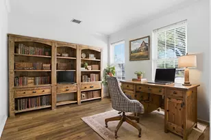 8826 Burleson Ct, Houston, TX 77064 - Photo 5