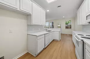 17602 Bering Bridge Ln, Humble, TX 77346 - Photo 9