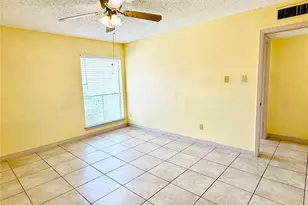 8360 Jorine Dr, Houston, TX 77036 - Photo 5