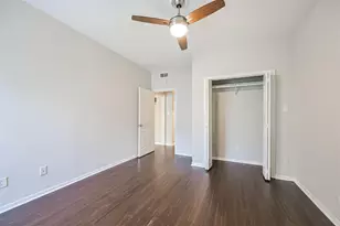 11711 Memorial Dr, Houston, TX 77024 - Photo 9