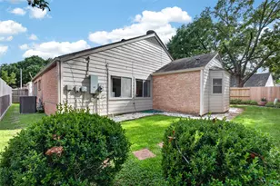 11418 Overbrook Ln, Houston, TX 77077 - Photo 41