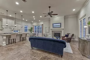 172 McGoey Cir, Conroe, TX 77384 - Photo 11