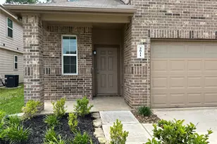 2611 Hoffman Ln, Conroe, TX 77304 - Photo 3