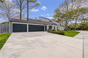 1403 E Brooklake Dr, Houston, TX 77077 - Photo 31