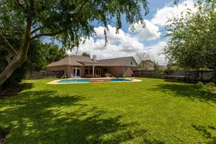 4423 Weston Dr, Fulshear, TX 77441 - Photo 3