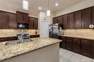 68 Hallmark Dr, Conroe, TX 77304 - Photo 7