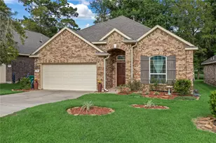 68 Hallmark Dr, Conroe, TX 77304 - Photo 1
