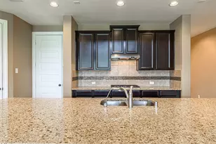 4607 Rockton Hills Ln, Sugar Land, TX 77479 - Photo 11