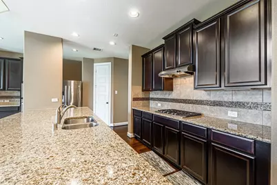 4607 Rockton Hills Lane, Sugar Land, TX 77479 - Photo 9