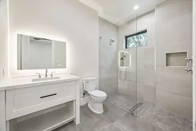 1014 Gardenia Drive, Houston, TX 77018 - Photo 25