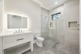 1014 Gardenia Dr, Houston, TX 77018 - Photo 25