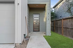 815 Lawrence St, Houston, TX 77007 - Photo 3