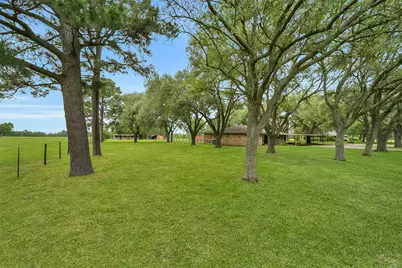 9606 Needville Fairchilds Road, Needville, TX 77461 - Photo 31