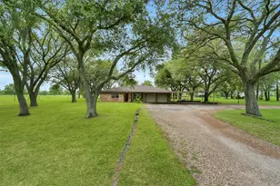 9606 Needville Fairchilds Rd, Needville, TX 77461 - Photo 5