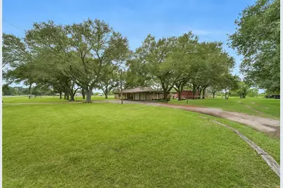9606 Needville Fairchilds Road, Needville, TX 77461 - Photo 9