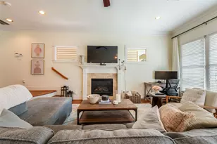 1301 W 25th St, Houston, TX 77008 - Photo 7