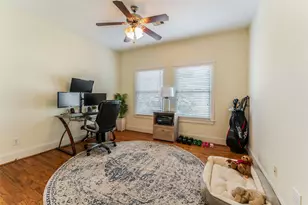 1301 W 25th St, Houston, TX 77008 - Photo 15