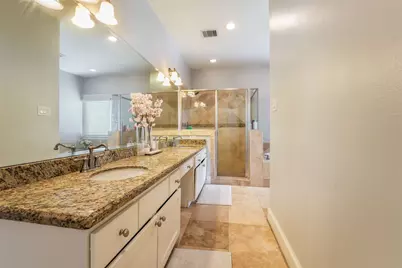 1301 W 25th Street #B, Houston, TX 77008 - Photo 11